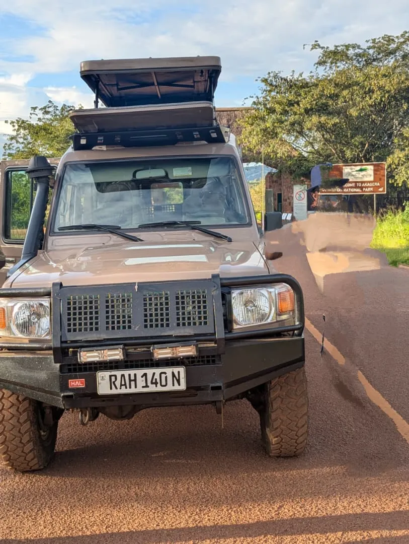 Airport Pickups & Transfers with K&K Safari LTD